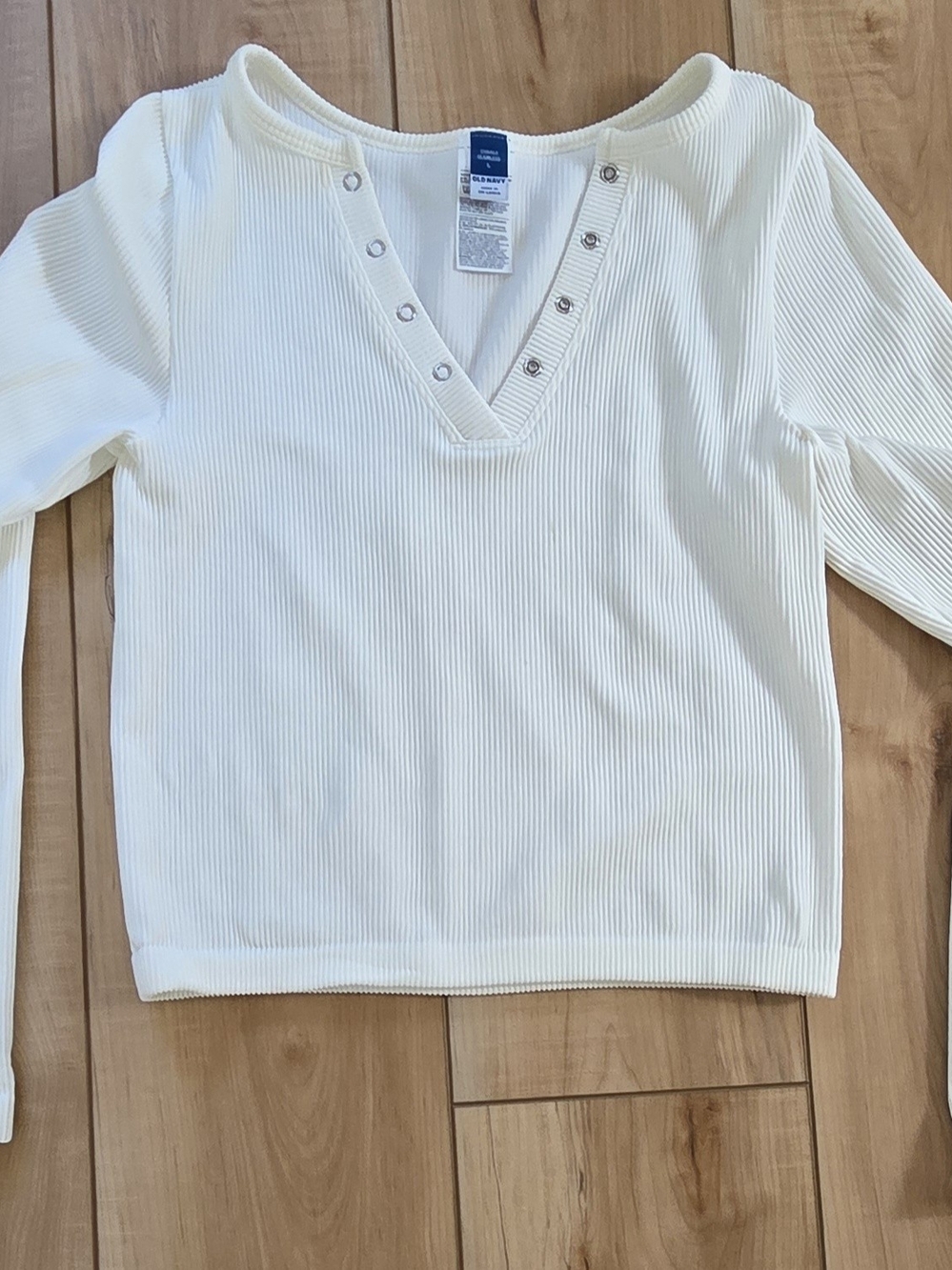 Old Navy Women's Ribbed Cropped V-Neck Long Sleeve Top